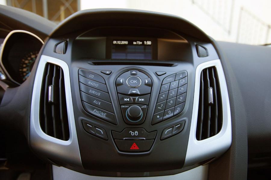  Ford Focus 2012 года  (фото 23 из 62)